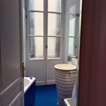 Private By An Italian Family - A Unique Experience Close To Colosseum, The Forum And Basilica Saint Mary Major Oda ve Kahvaltı Roma